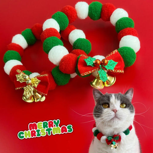 Christmas pom-pom pet necklace