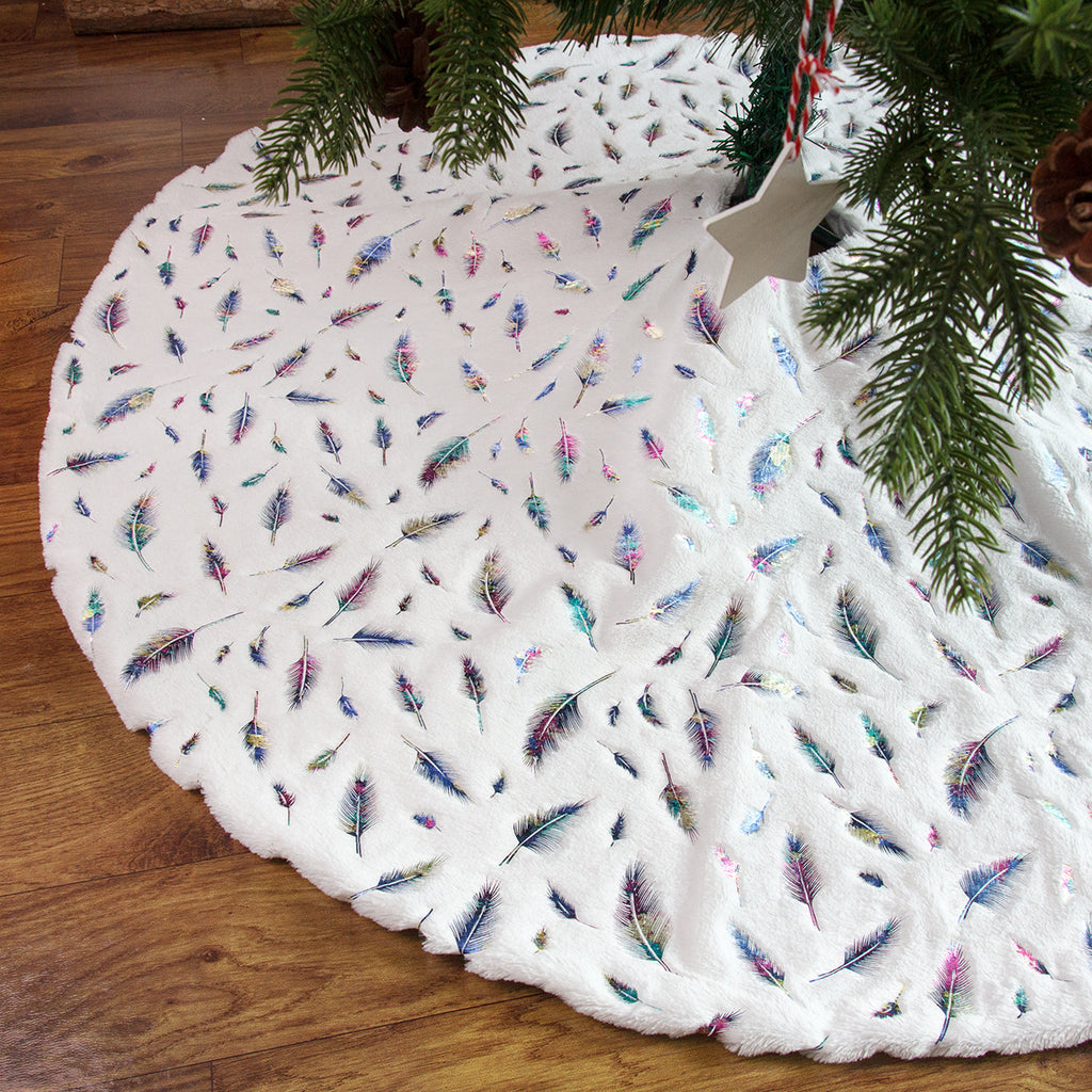 White plush Christmas tree skirt - view 3