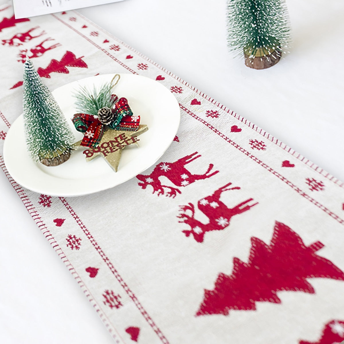 Christmas table runner - view 2