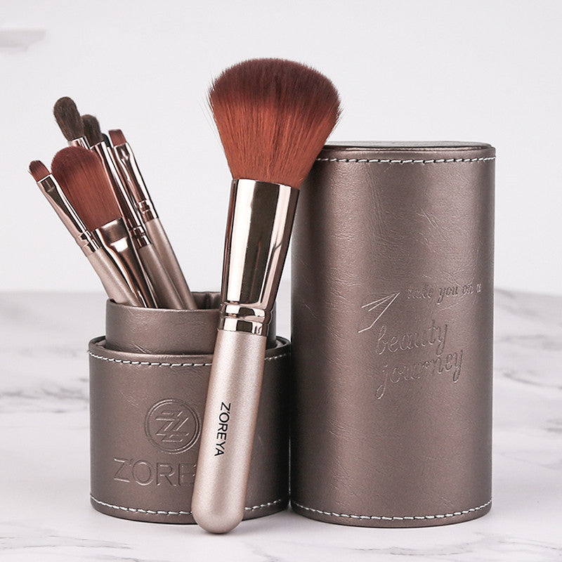 Makeup brush set with holder