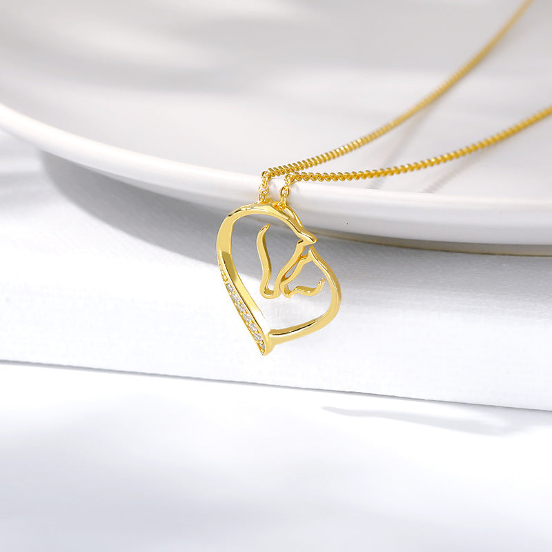 Heart pendant necklace