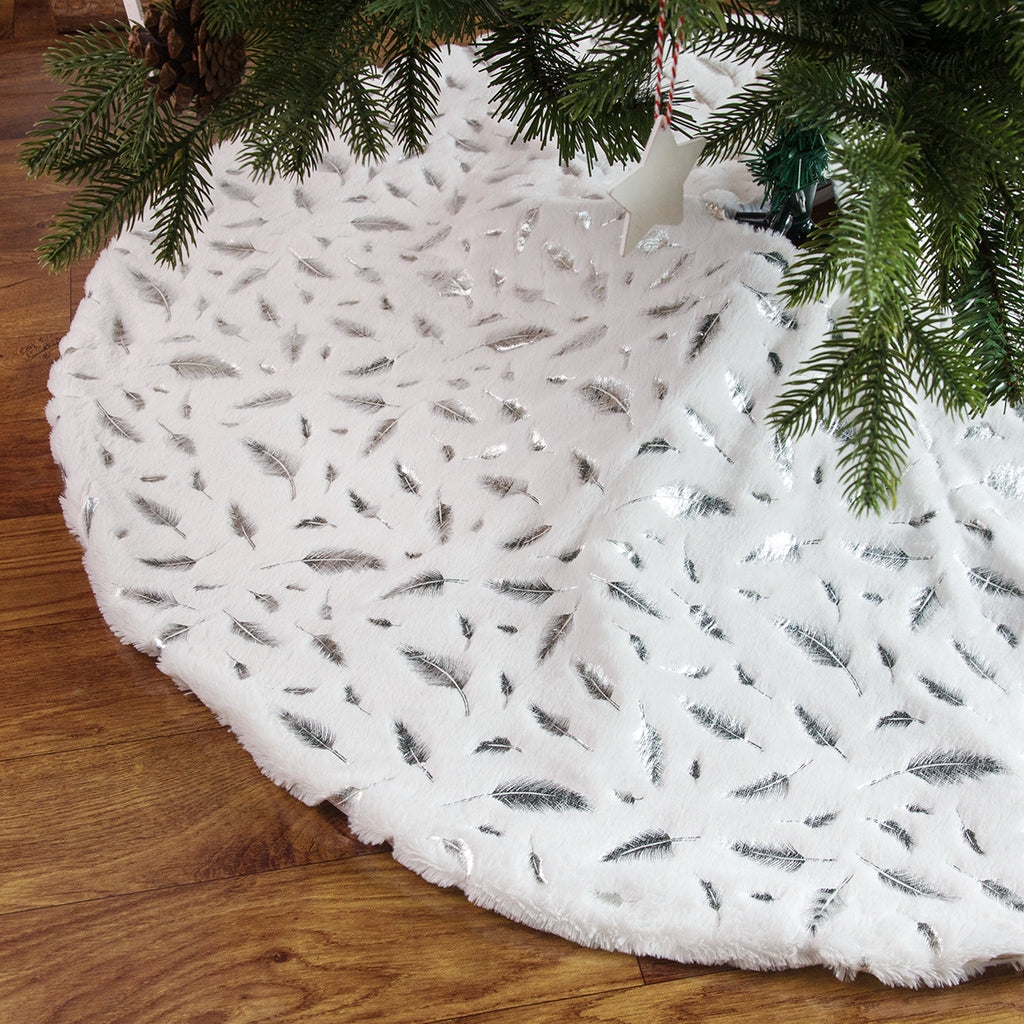 White plush Christmas tree skirt - view 4