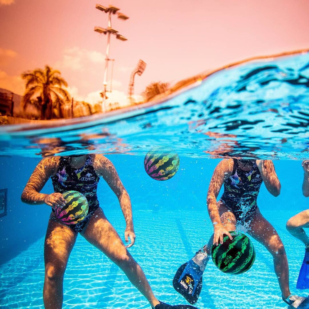 Pool ball underwater game