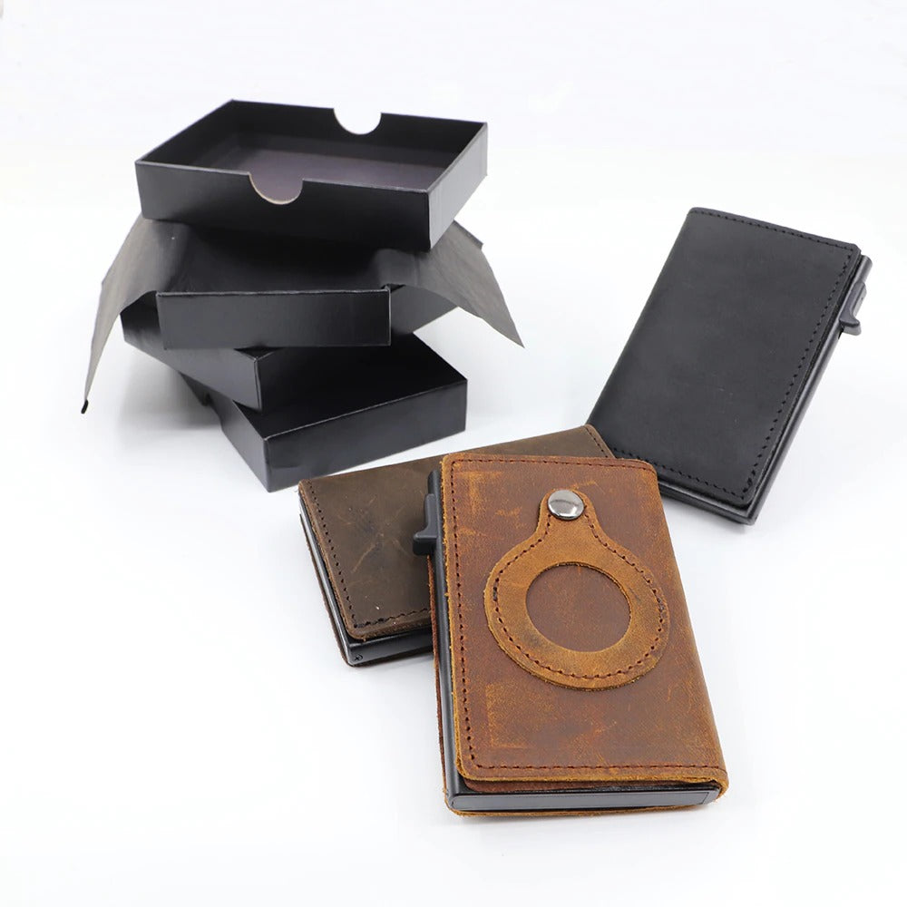 Minimalist leather card wallet